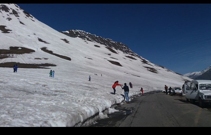 Shimla Manali Honeymoon Car